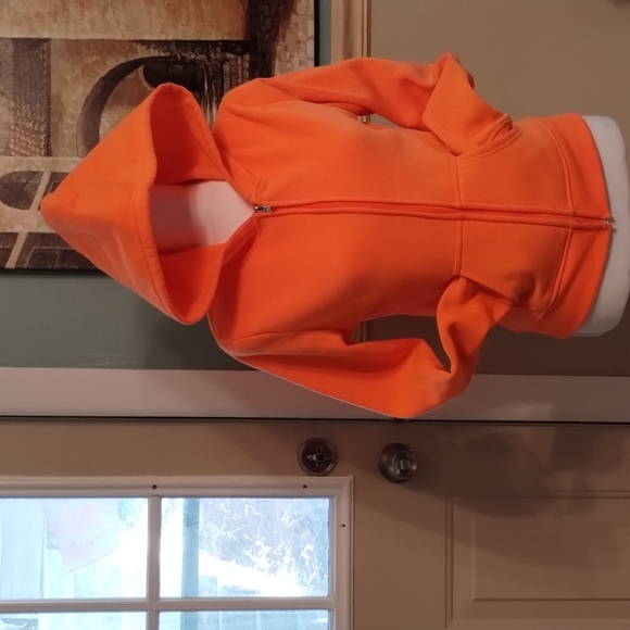 Orange hoodie. - Picture 9 of 10